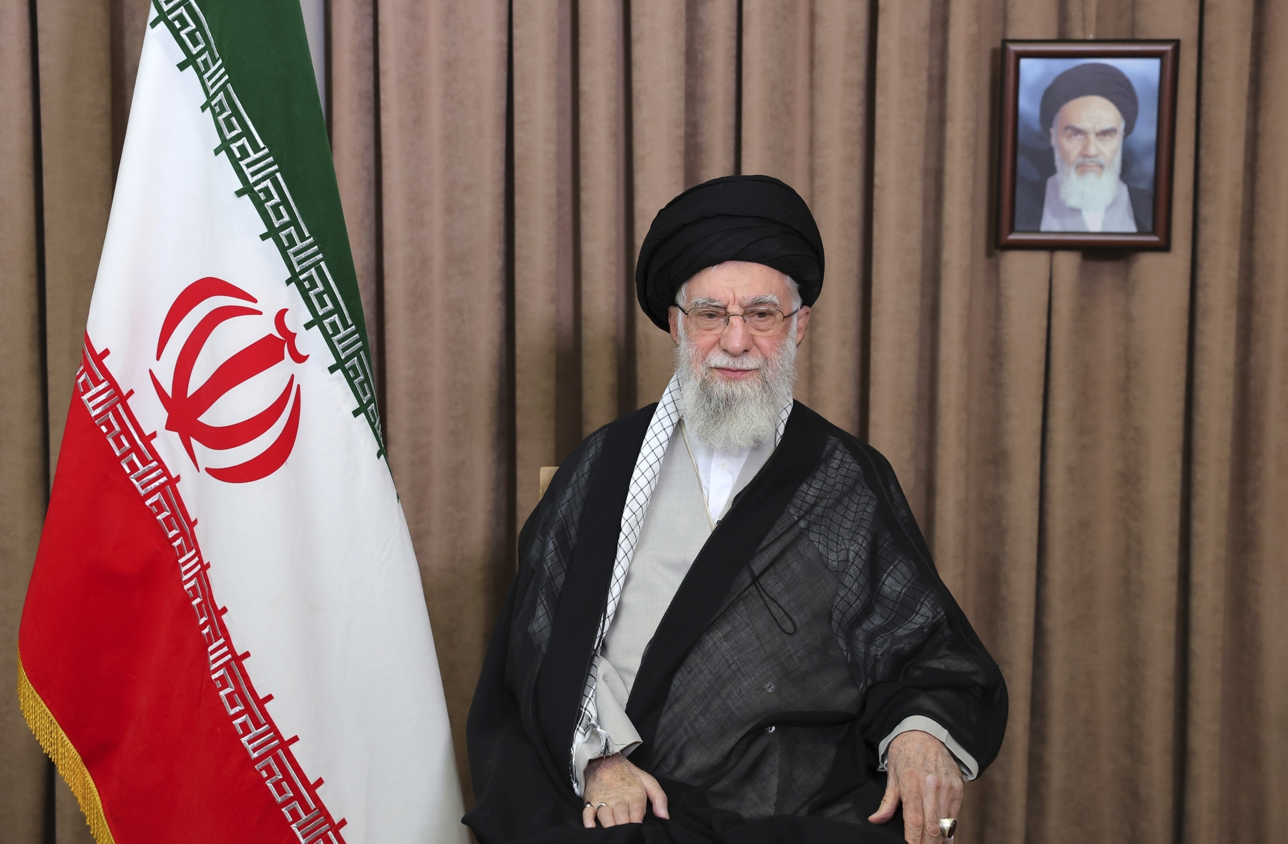 Khamenei Tak Ada Ampun untuk Israel, Iran Siap Bertindak Tegas